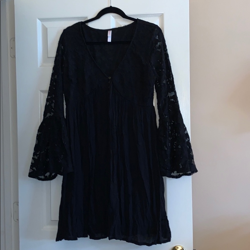 Black lace dress